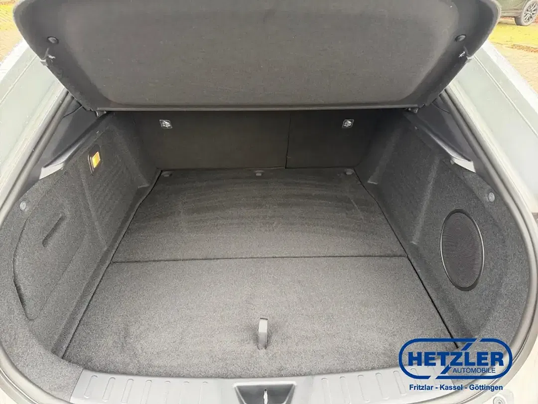 Mazda 6 - Thumbnail 12