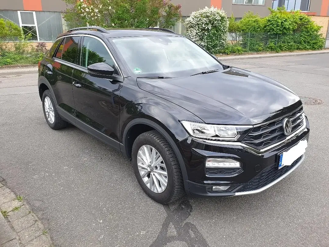 Volkswagen T-Roc - Thumbnail 4