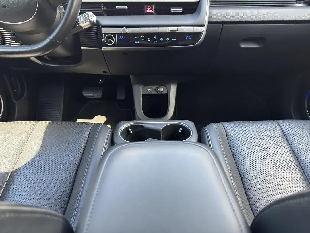 Hyundai IONIQ 5 - Thumbnail 11