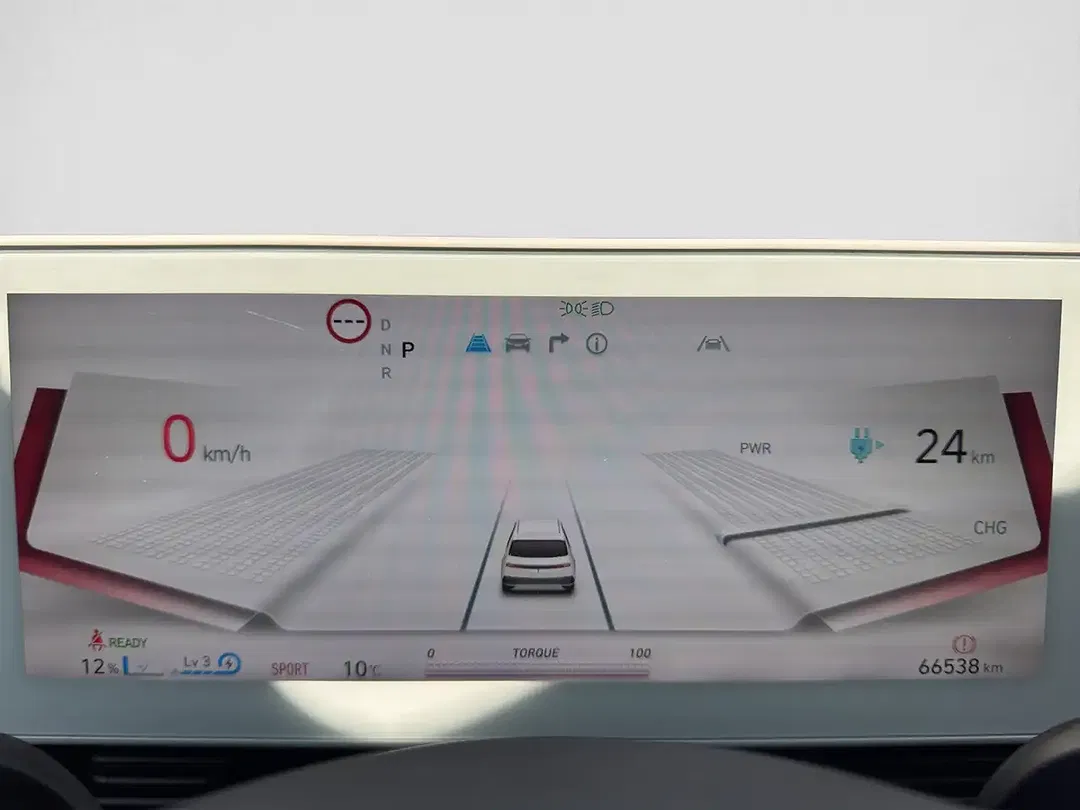 Hyundai IONIQ 5 - Thumbnail 9