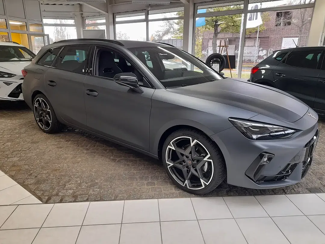 CUPRA Leon - Thumbnail 2