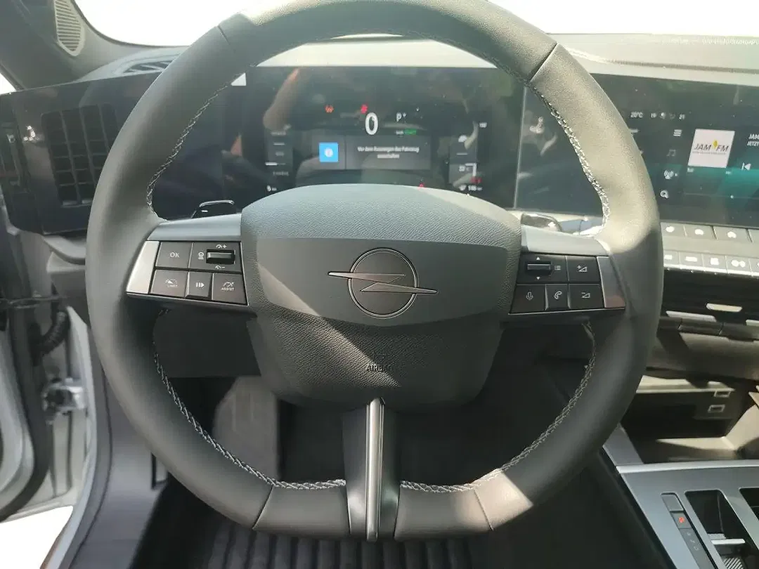 Opel Astra - Thumbnail 7