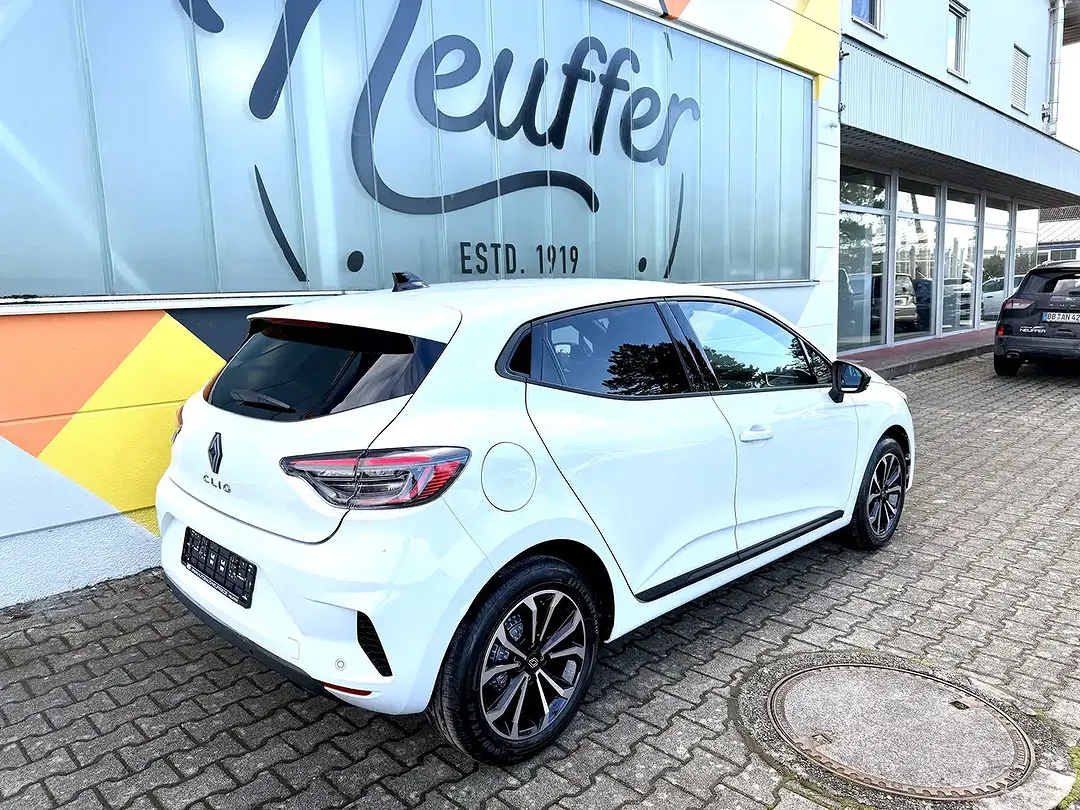 Renault Clio - Thumbnail 6