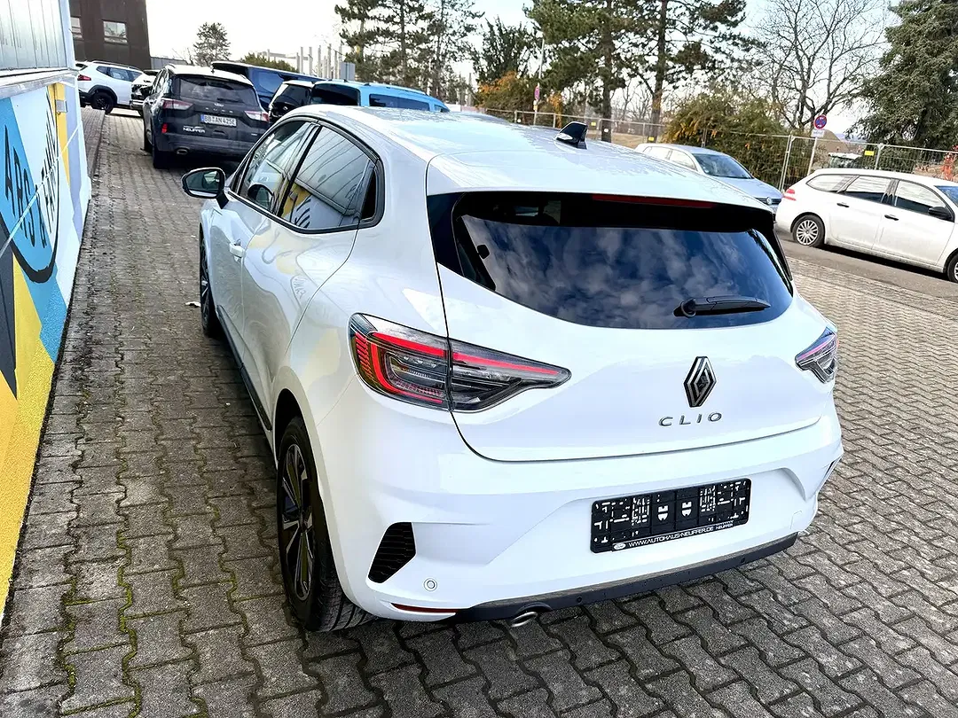 Renault Clio - Thumbnail 8