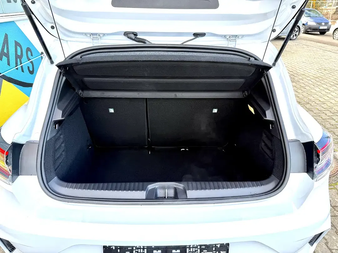 Renault Clio - Thumbnail 9
