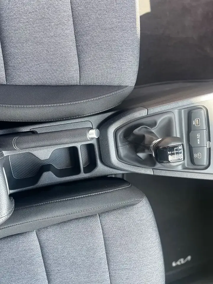 Kia Stonic - Thumbnail 10