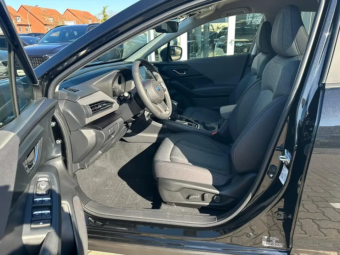 Subaru Crosstrek - Thumbnail 7