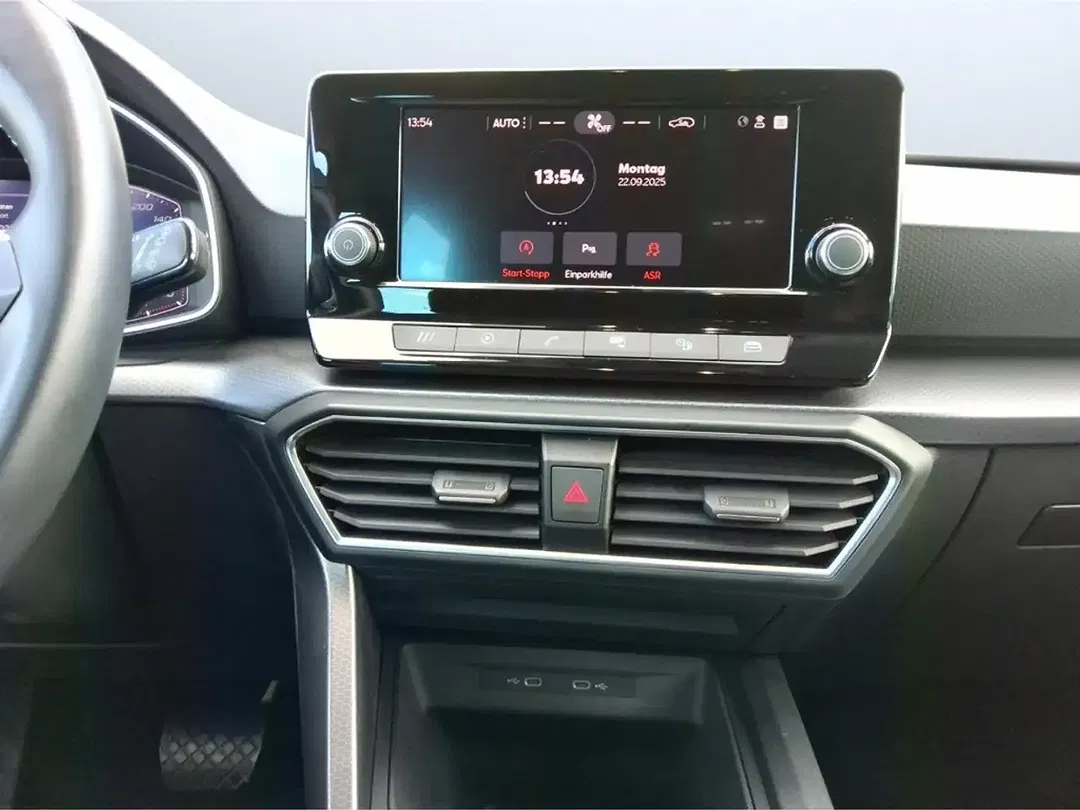 SEAT Leon - Thumbnail 11