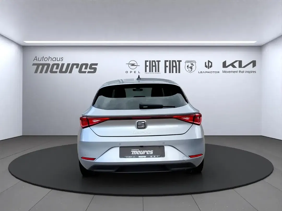 SEAT Leon - Thumbnail 3