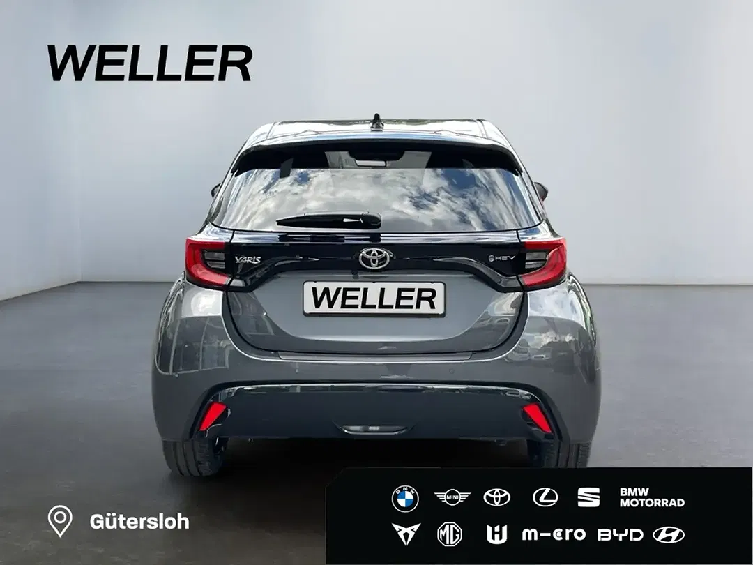 Toyota Yaris - Thumbnail 5