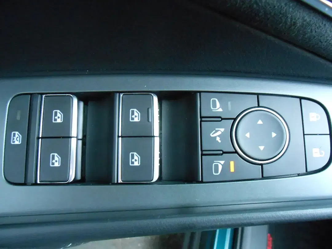 Nissan Qashqai - Thumbnail 10