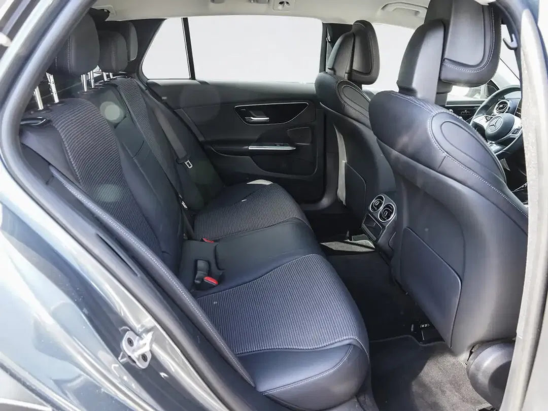 Mercedes-Benz C 220 - Thumbnail 6