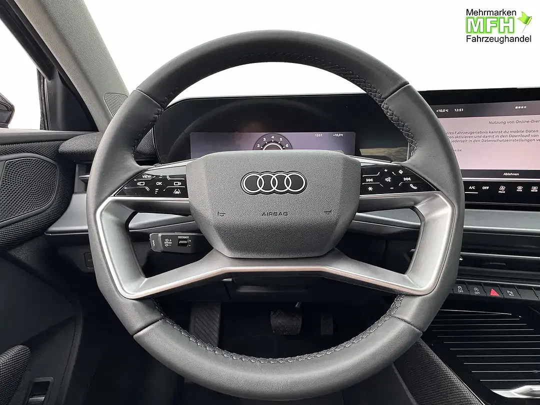 Audi Q3 - Thumbnail 14