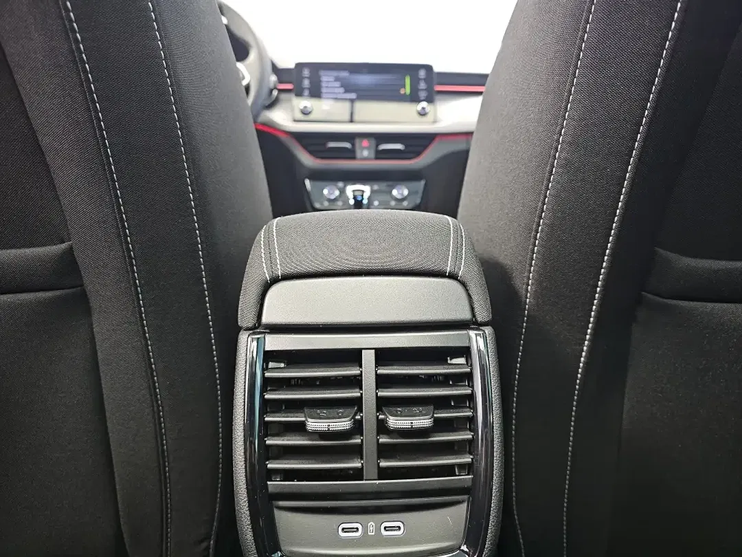 Skoda Scala - Thumbnail 10