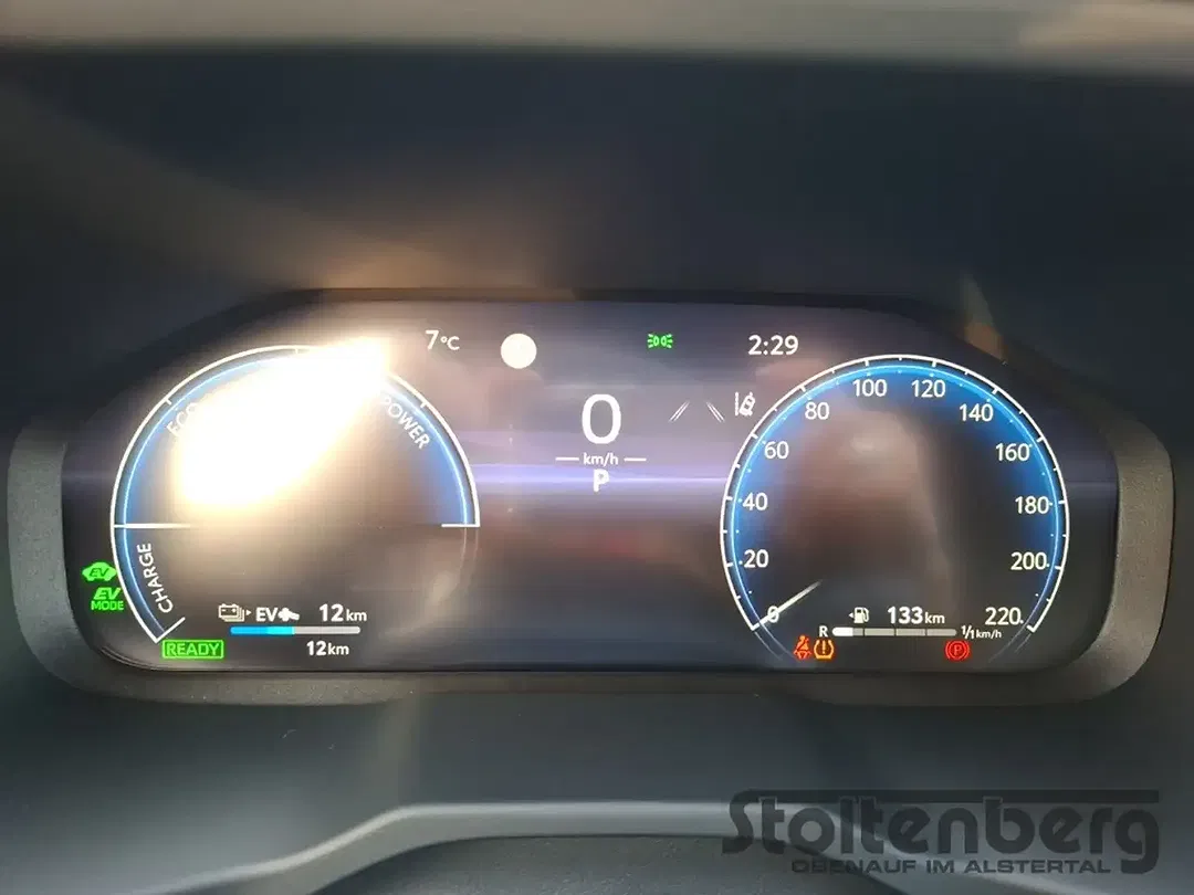 Toyota RAV 4 - Thumbnail 12