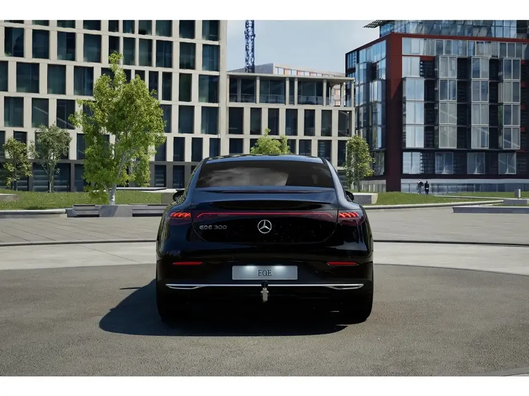 Mercedes-Benz EQE 300 - Thumbnail 5