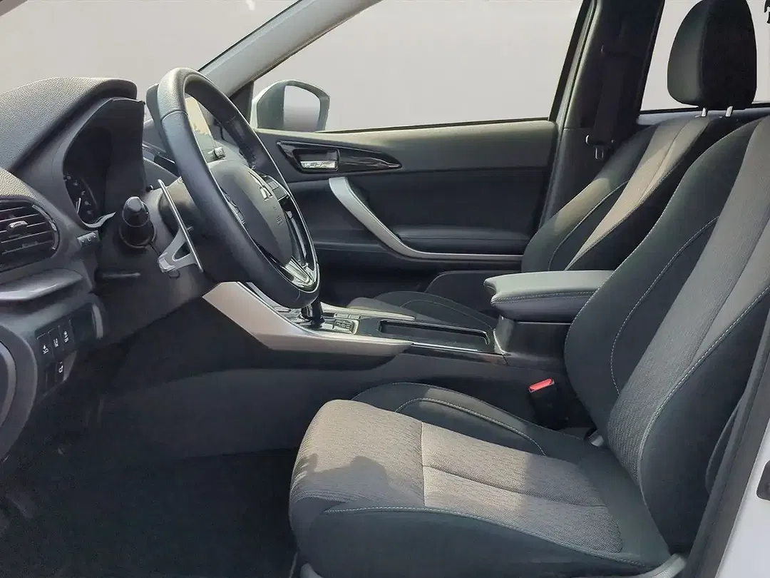 Mitsubishi Eclipse Cross - Thumbnail 9