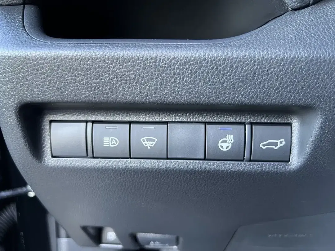 Toyota RAV 4 - Thumbnail 12