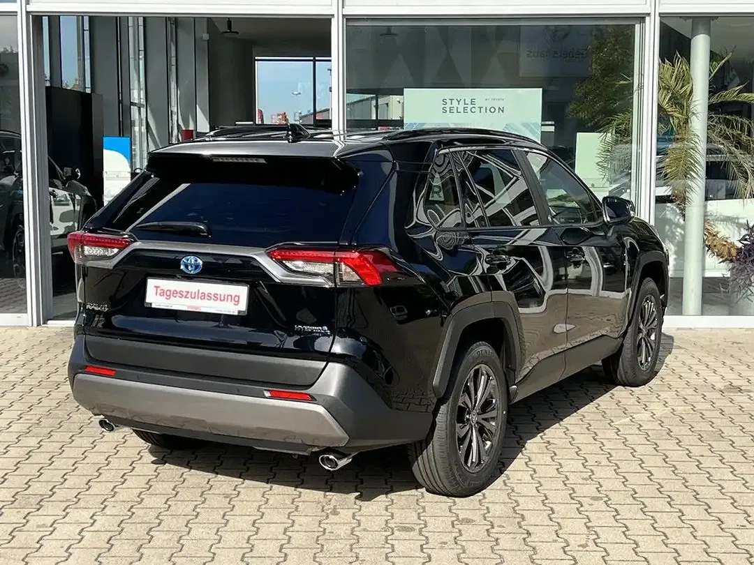 Toyota RAV 4 - Thumbnail 4
