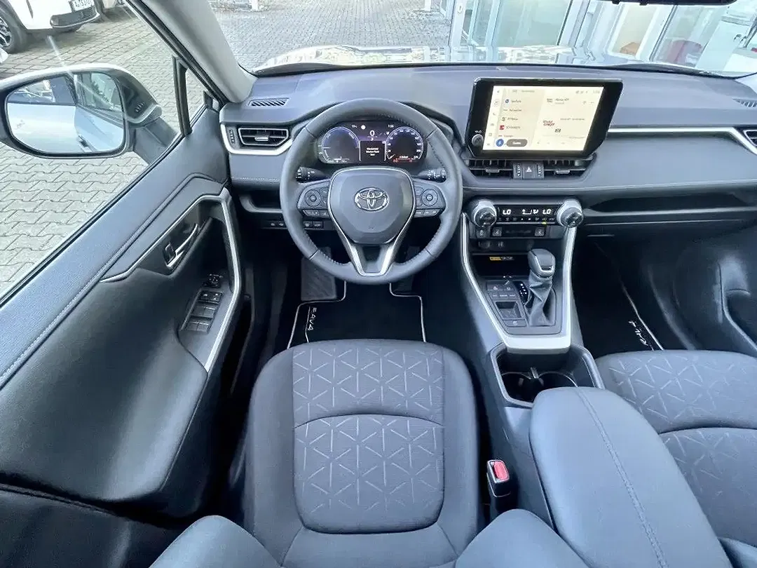 Toyota RAV 4 - Thumbnail 8