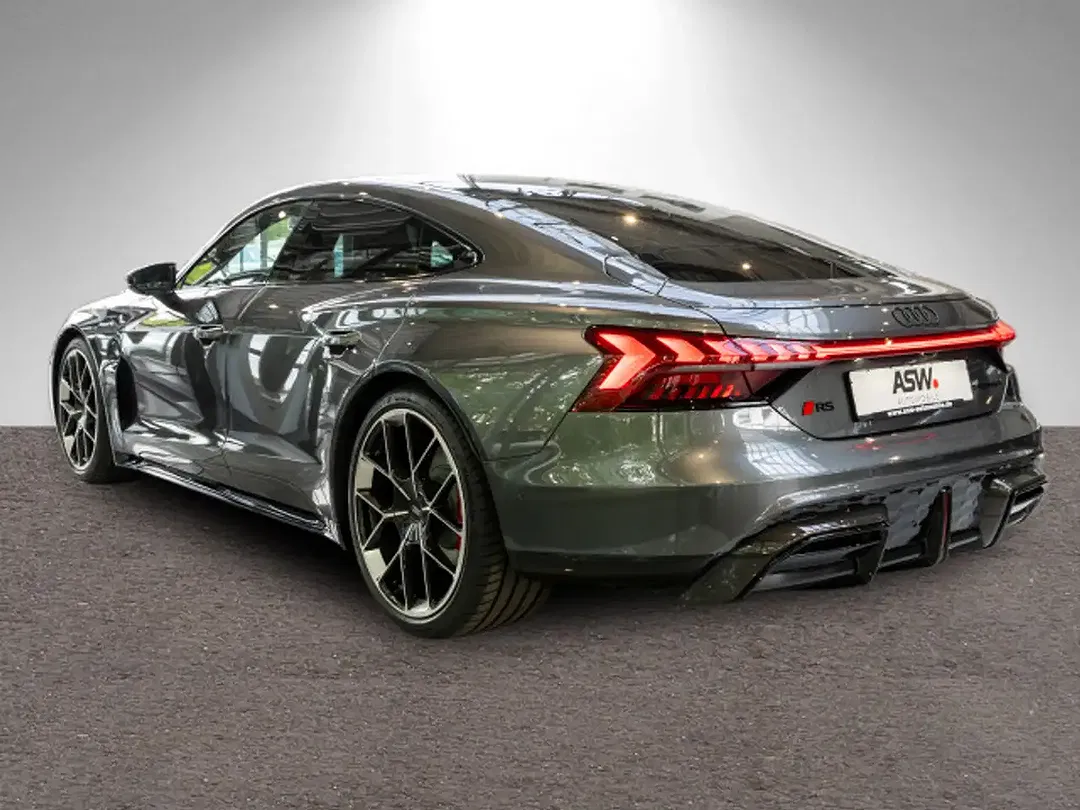 Audi RS e-tron GT - Thumbnail 1