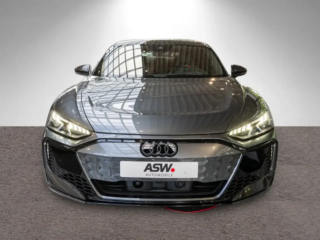 Audi RS e-tron GT - Thumbnail 3