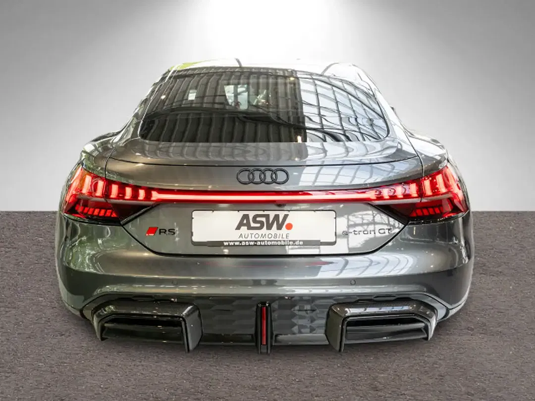 Audi RS e-tron GT - Thumbnail 7