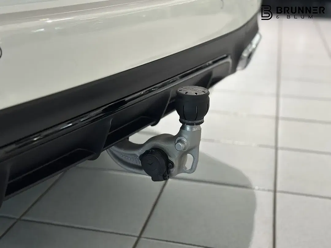 Mercedes-Benz E 300 - Thumbnail 10