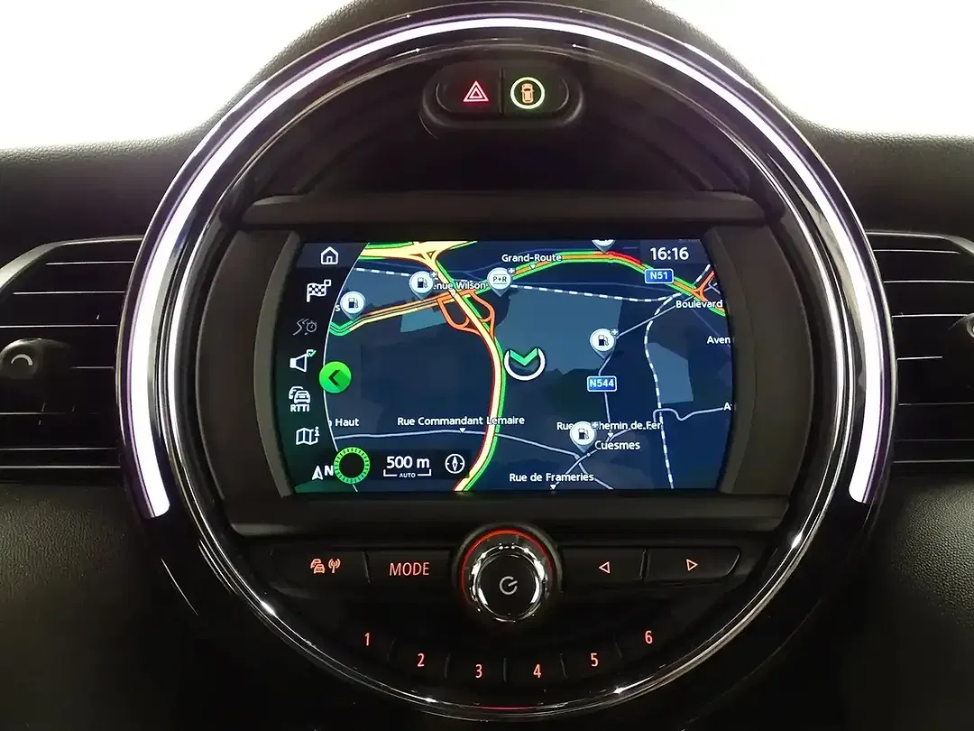 MINI Cooper SE - Thumbnail 10