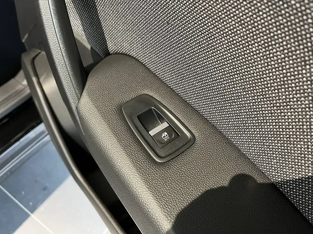 Renault Captur - Thumbnail 6