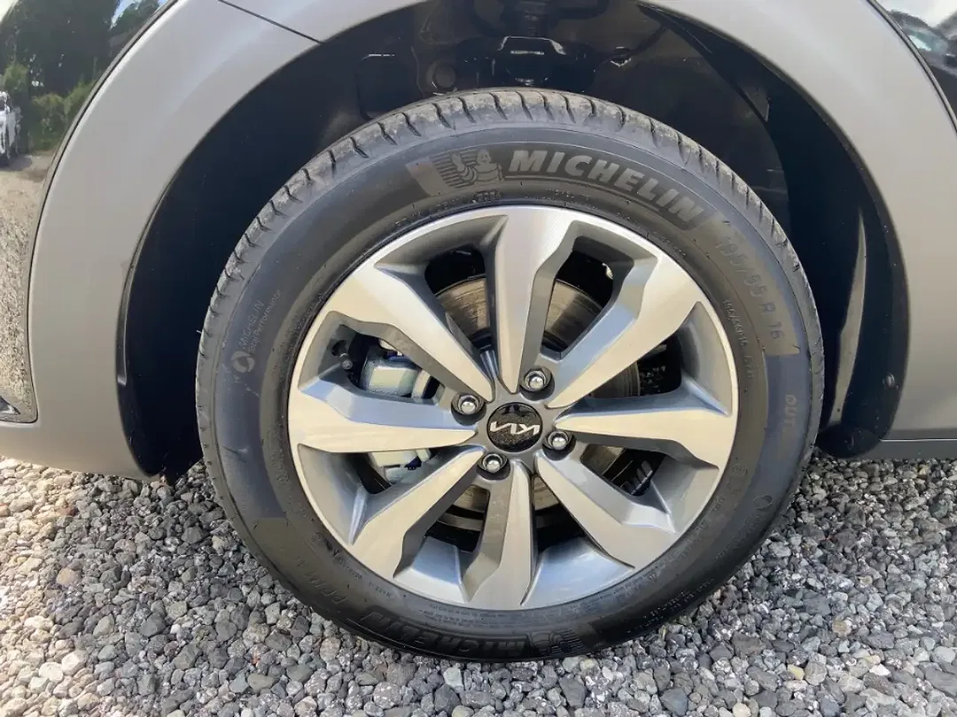 Kia Stonic - Thumbnail 6