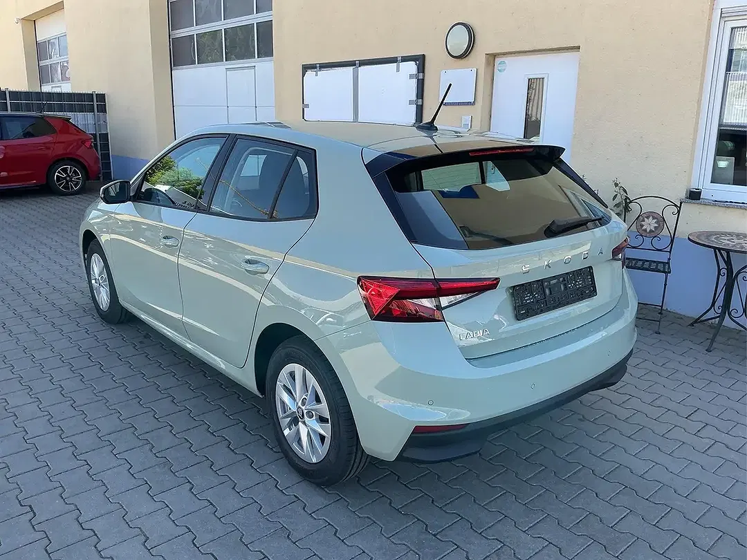 Skoda Fabia - Thumbnail 4