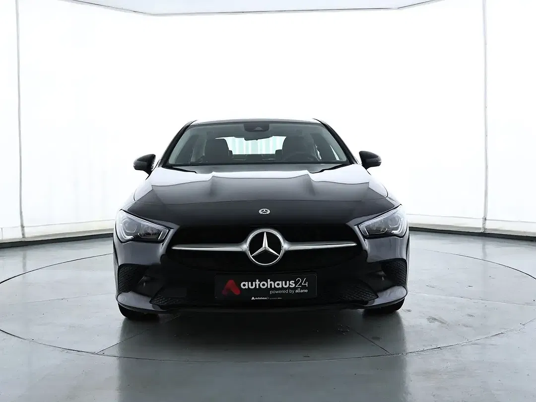 Mercedes-Benz CLA 180 - Thumbnail 2