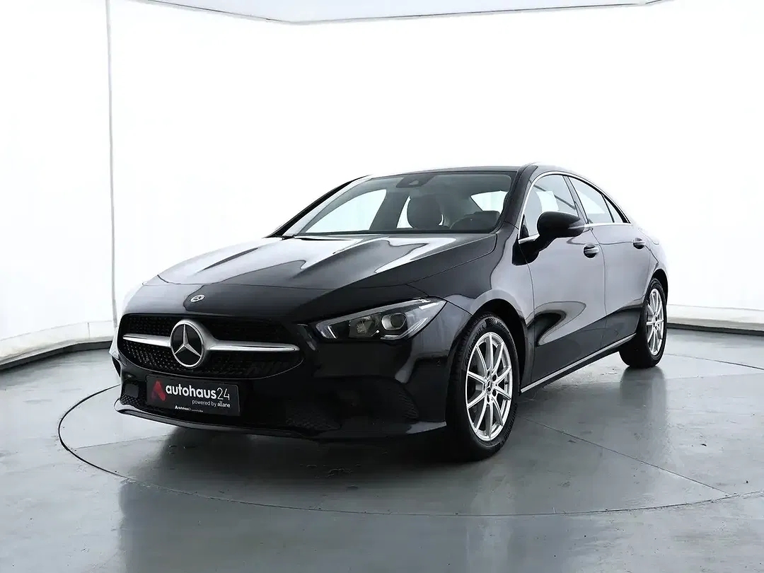 Mercedes-Benz CLA 180 - Thumbnail 3