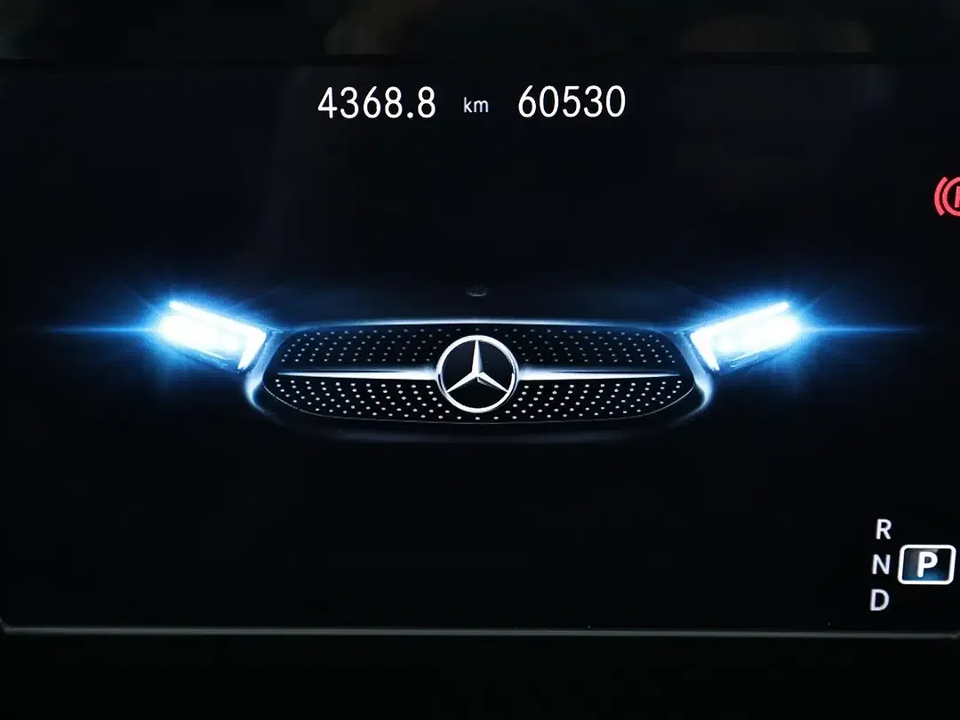 Mercedes-Benz CLA 180 - Thumbnail 7