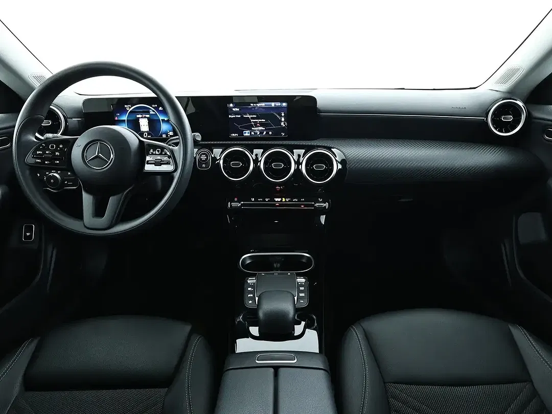 Mercedes-Benz CLA 180 - Thumbnail 9