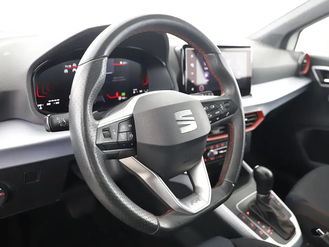 SEAT Arona - Thumbnail 12