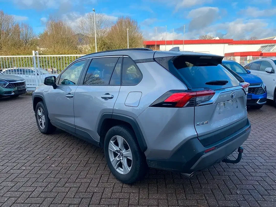 Toyota RAV 4 - Thumbnail 4