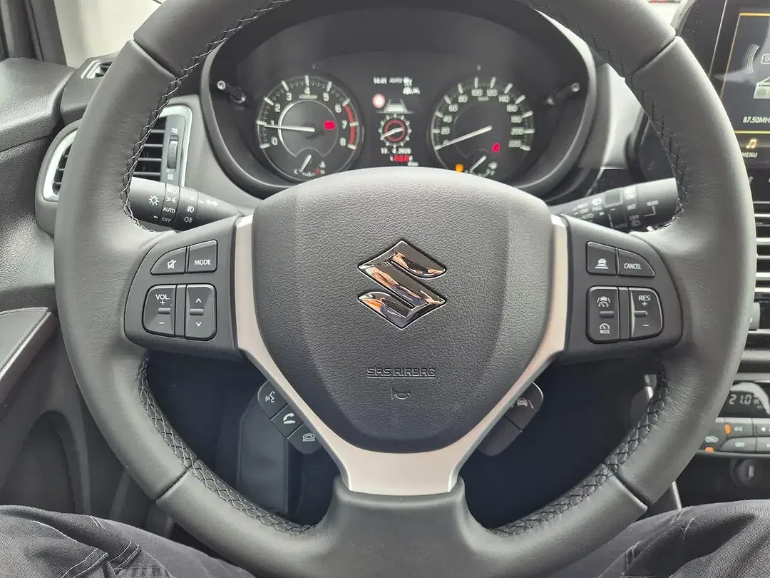 Suzuki S-Cross - Thumbnail 15