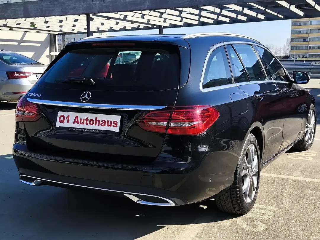 Mercedes-Benz C 220 - Thumbnail 2