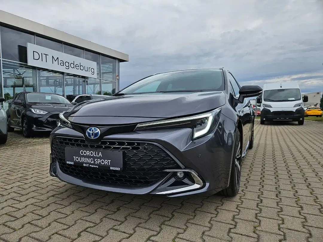 Toyota Corolla - Thumbnail 2