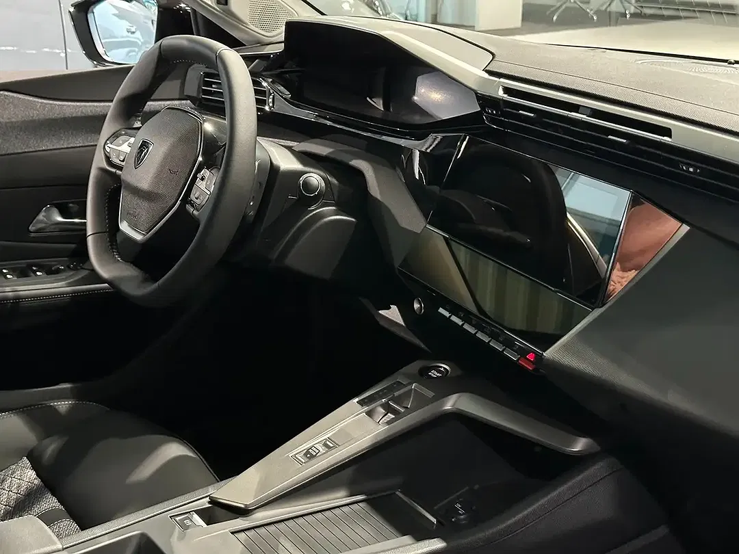 Peugeot 308 - Thumbnail 27
