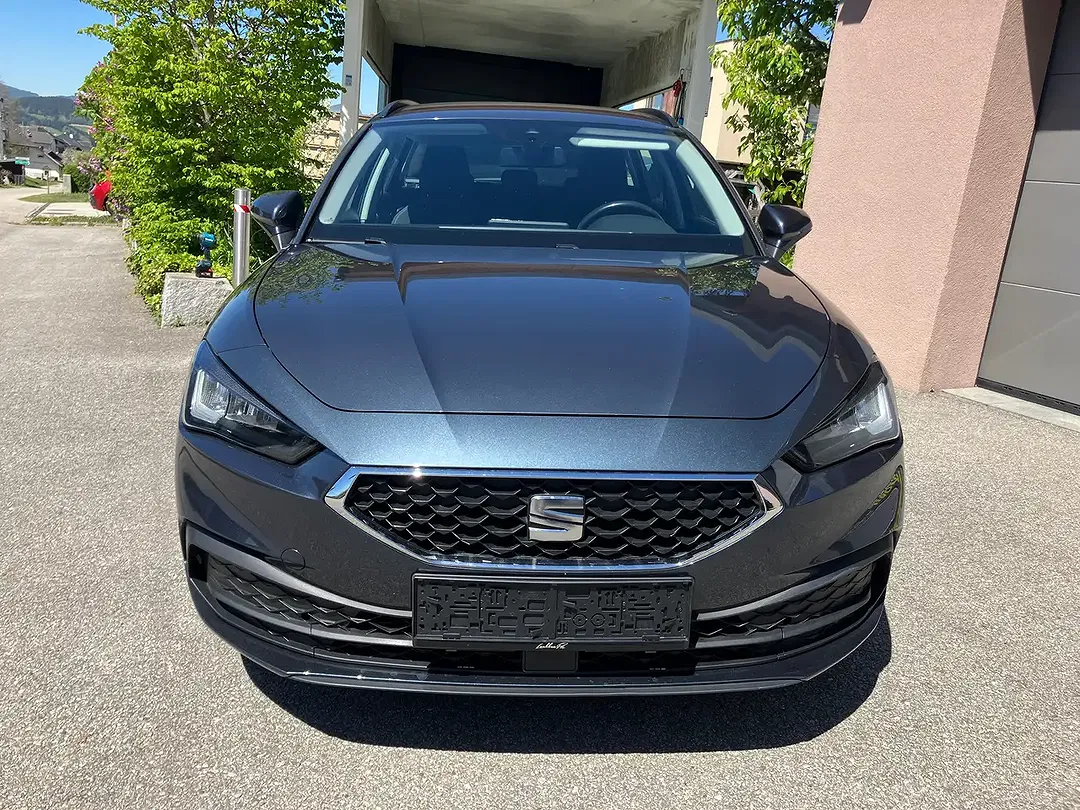 SEAT Leon - Thumbnail 3