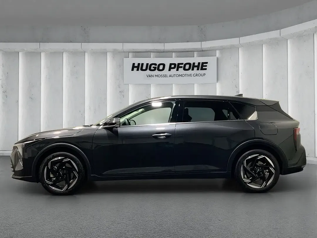 Kia K4 - Thumbnail 2