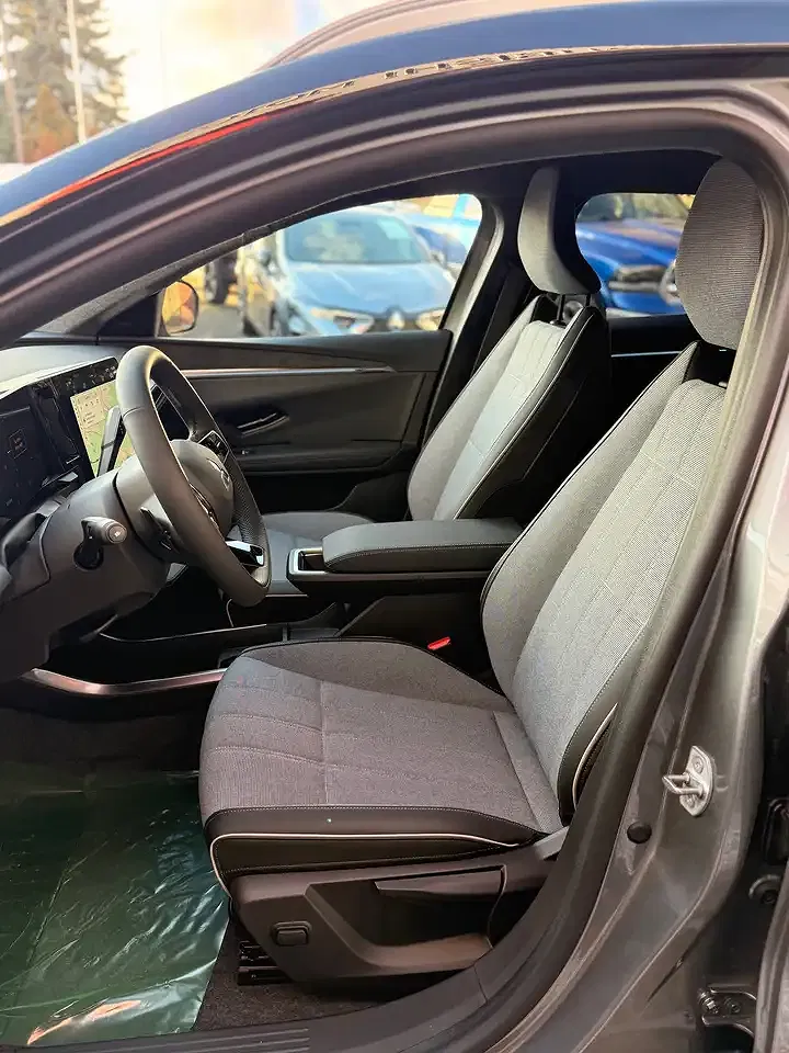 Mitsubishi Eclipse Cross - Thumbnail 11
