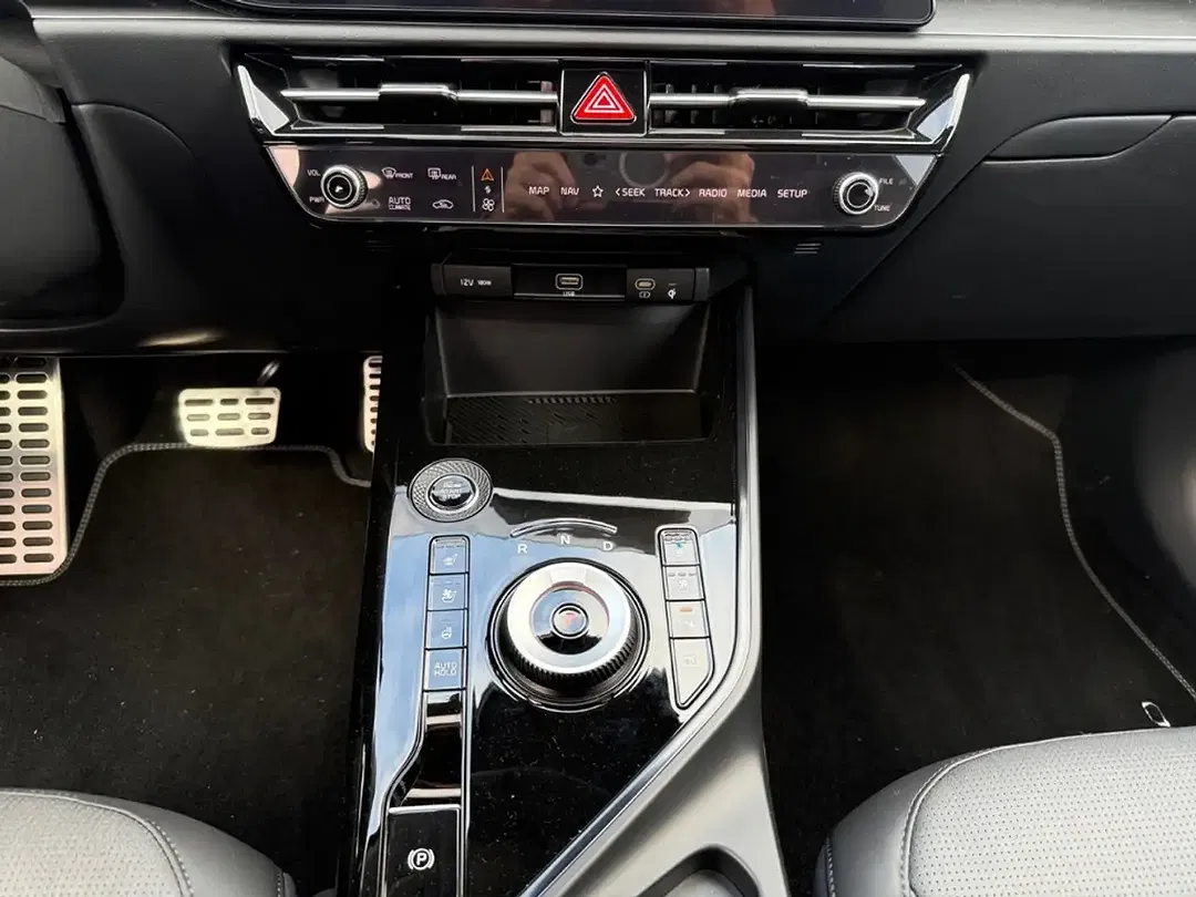 Kia Niro - Thumbnail 11