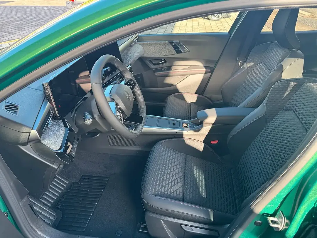 Renault Clio - Thumbnail 15