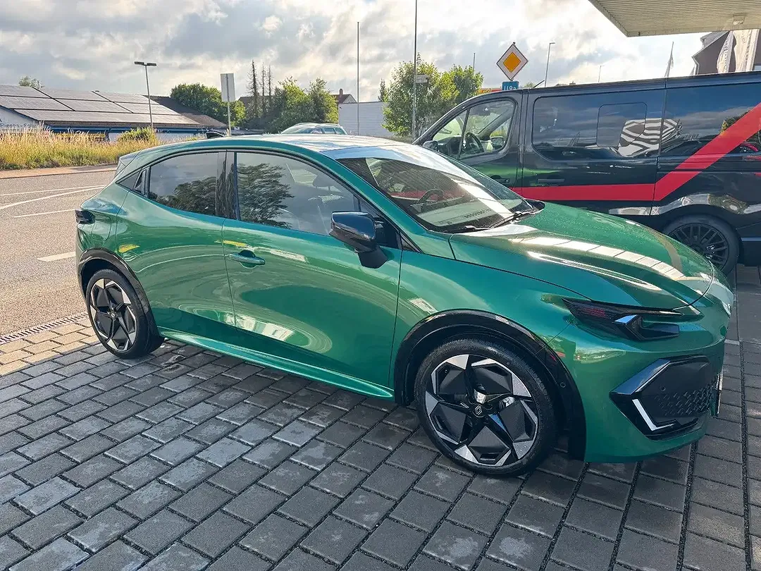Renault Clio - Thumbnail 7