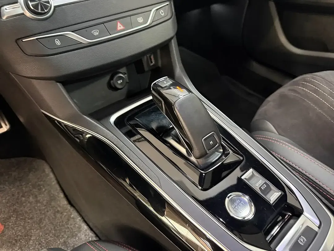 Peugeot 308 - Thumbnail 18