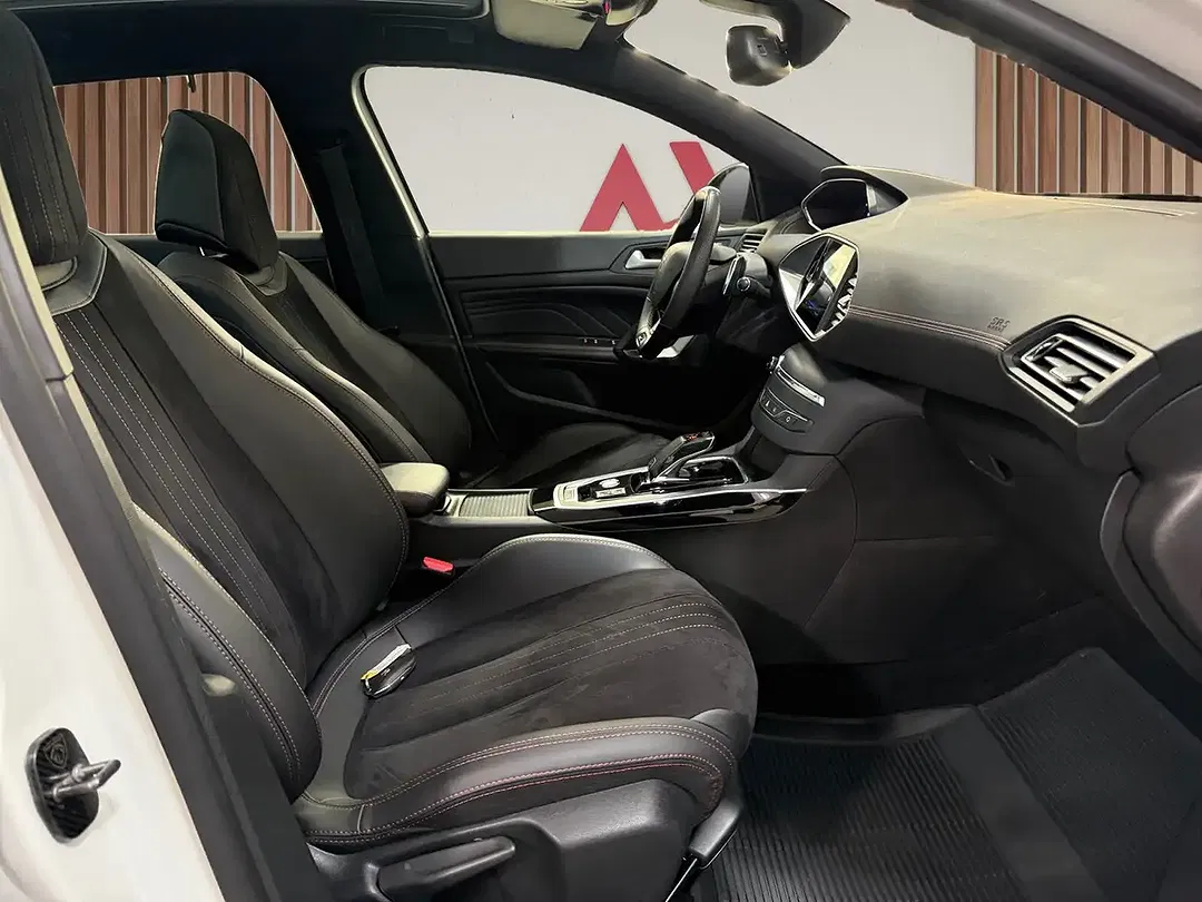 Peugeot 308 - Thumbnail 29